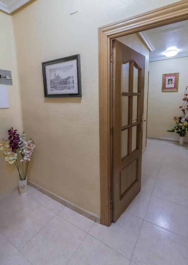 Pensión Virginia by Vivere Stays Salamanca Exterior foto